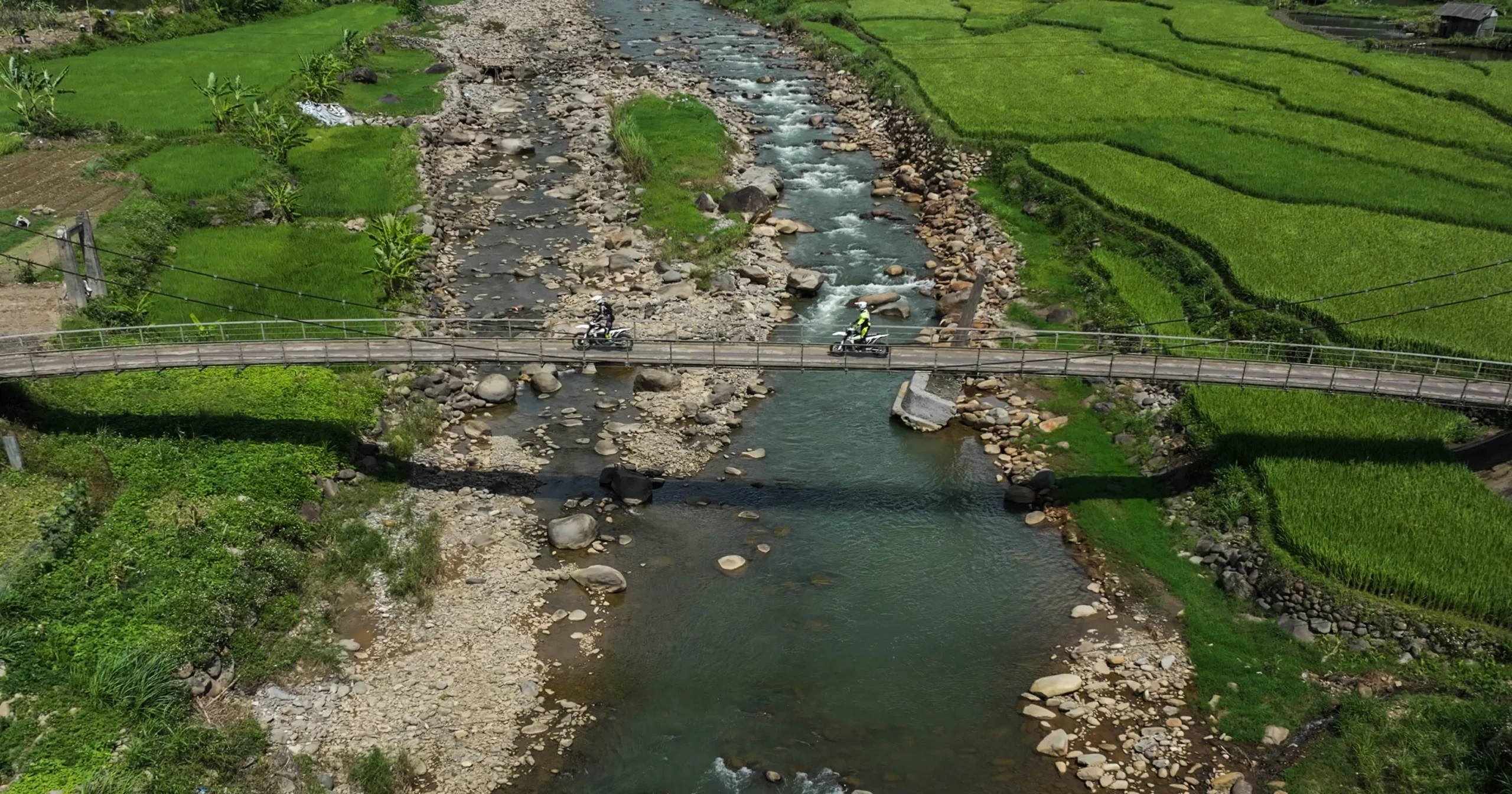 Cleveland Cyclewerks Việt Nam 41 Vượt suối cùng Enduro Hooligun 300