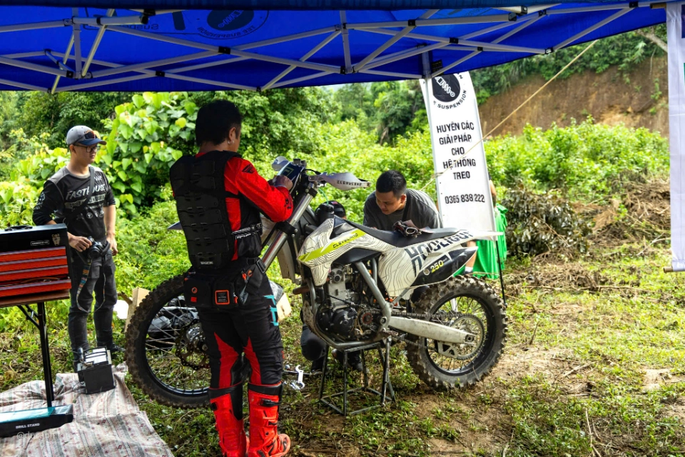 Chiến binh Hooligun tham gia tranh tài 