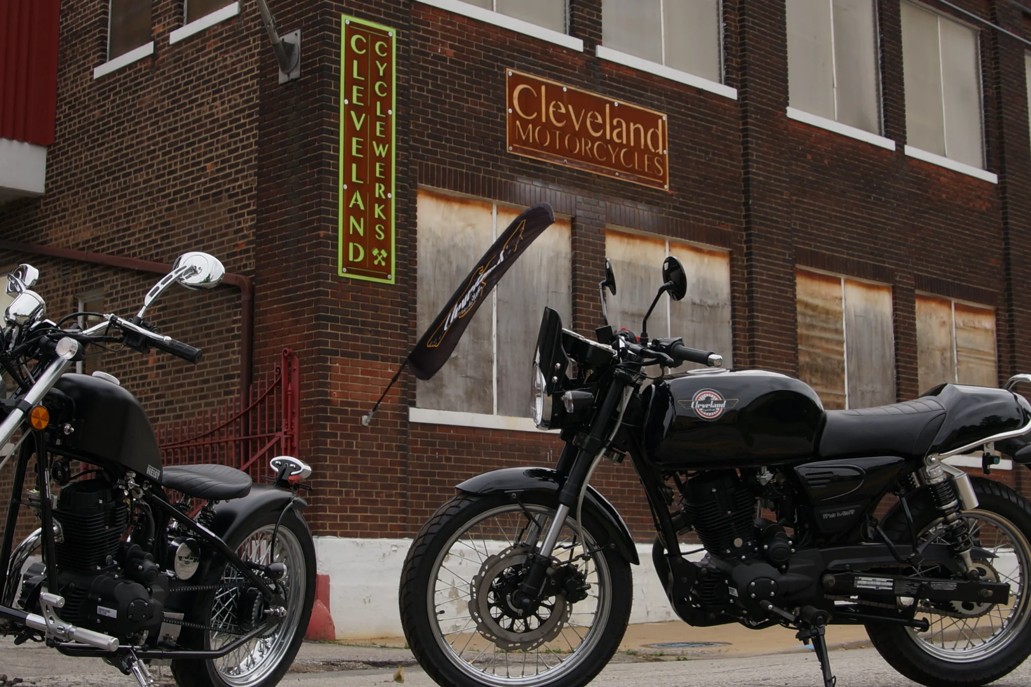 3. Thanh Lap Thuong Hieu Cleveland CycleWerks