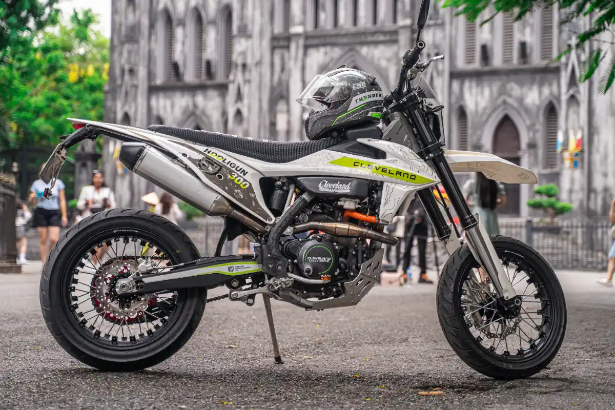 supermoto hooligun300